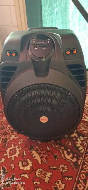Vând boxă portabilă în stare bună de funcționare AKAI. - imagine 2