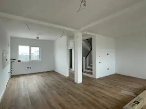 Duplex 4 camere - Urseni - 5 minute de Timisoara - imagine 3