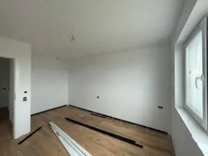 Duplex 4 camere - Urseni - 5 minute de Timisoara - imagine 9