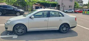 Vanzare VW Jetta - imagine 3