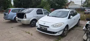 Dezmembram Renault Fluence - imagine 5