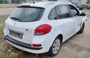 Dezmembram RenaultClio 3 combi - imagine 3