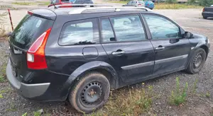 Dezmembram Renault Megane 2 - imagine 3