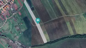 Teren intravilan + extravilan în Remetea Mică