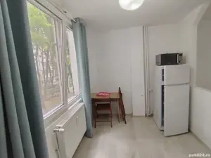 Garsoniera spațioasă,34 mp moderna, et.1,zona stația Flora, Tatarasi  - imagine 5