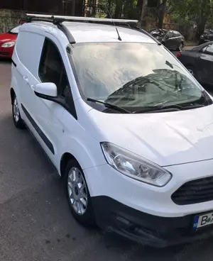 Autoutilitară Ford Transit Courier - imagine 2