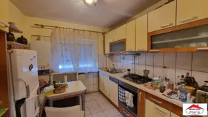 Apartament 3 camere Micro 16 etaj 1