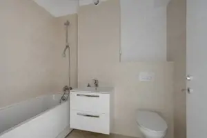 APARTAMENT CU TERASA GENEROASA SI VEDERE UNICA CATRE LAC - imagine 8