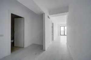 APARTAMENT CU TERASA GENEROASA SI VEDERE UNICA CATRE LAC - imagine 5