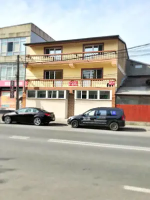 Vilă P+2 cu 4 Apartamente / Spațiu Comercial – PROPRIETAR