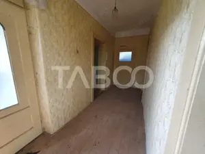 Casa de vanzare in Mandra 140 mp utili curte sura anexe 3 beciuri - imagine 4