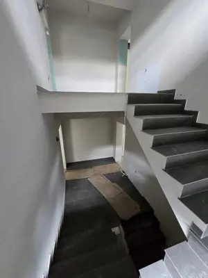 Apartament cu 4 camere 125 mp (4 garsoniere) la cheie + 60 mp pod - Busteni - imagine 13