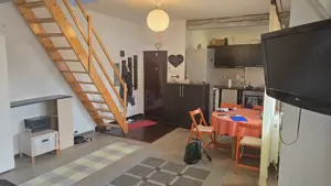 Vand apartament 3 camere cu scara interioara, pe 2 nivele in Deva, zona Minerului - imagine 9