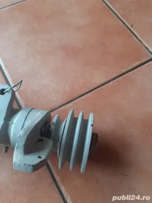 ax circula cu fulie si sistem de prindere din fonta - imagine 3