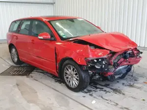 Dezmembrez / dezmembrari piese auto Volvo V50 motor 1.6 d cod D4162T an 2011 154.892km cutie 6+1 tre - imagine 2