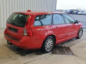 Dezmembrez / dezmembrari piese auto Volvo V50 motor 1.6 d cod D4162T an 2011 154.892km cutie 6+1 tre - imagine 5