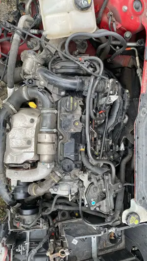 Dezmembrez / dezmembrari piese auto Volvo V50 motor 1.6 d cod D4162T an 2011 154.892km cutie 6+1 tre - imagine 10