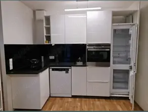 Mobila bucătărie inclusiv aparatura