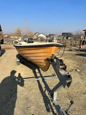 Barca 5 persoane 4,7 mt