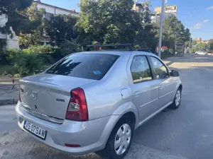 Dacia Logan Laureate  - imagine 3 Dacia Logan Laureate  - imagine 3