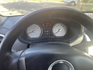 Dacia Logan Laureate  - imagine 2 Dacia Logan Laureate  - imagine 2