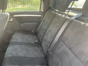 Dacia Logan Laureate  - imagine 8 Dacia Logan Laureate  - imagine 8