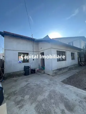 Casa Duplex partial finalizata,  zona Andrei Muresanu