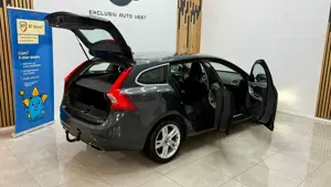 ** Volvo V60 Plug-In Hybrid ** - imagine 15