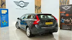 ** Volvo V60 Plug-In Hybrid ** - imagine 4