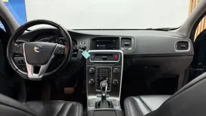 ** Volvo V60 Plug-In Hybrid ** - imagine 8