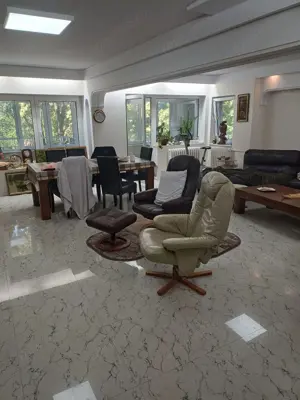 inchiriez apartament cu 3 camere zona unirii fantani centru civic