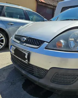 Ford Fiesta automat avariat - imagine 7 Ford Fiesta automat avariat - imagine 7