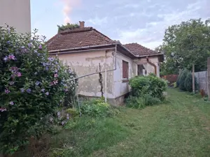 BRASADAS vinde casa individuala 2 cam teren 6 ari Titulescu.