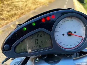 Mv Agusta Brutale 910 - imagine 4