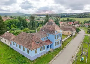 Fostă școală săsească semnată de Fritz Balthes – Bruiu, Sibiu - imagine 5