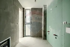 Apartament 3 camere 148 mp de vânzare cu loc parcare în zona Subcetate - imagine 4