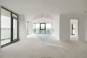 Apartament 3 camere 148 mp de vânzare cu loc parcare în zona Subcetate