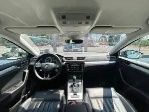 Skoda Superb - imagine 12