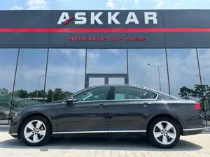 Volkswagen Passat - imagine 9