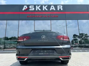 Volkswagen Passat - imagine 6