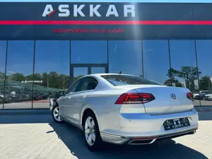 Volkswagen Passat - imagine 8