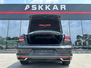 Volkswagen Passat - imagine 7