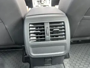 Volkswagen Passat - imagine 17