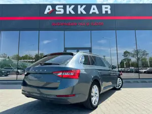 Skoda Superb - imagine 5