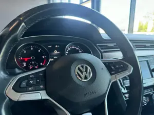 Volkswagen Passat - imagine 19
