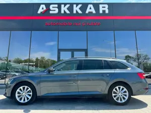 Skoda Superb - imagine 8