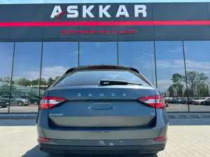 Skoda Superb - imagine 6