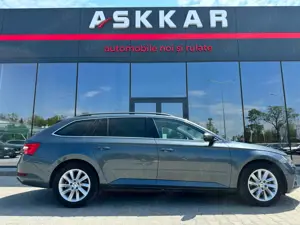 Skoda Superb - imagine 4