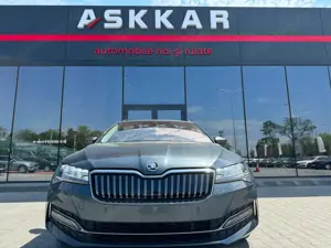 Skoda Superb - imagine 2