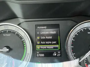 Skoda Superb - imagine 12